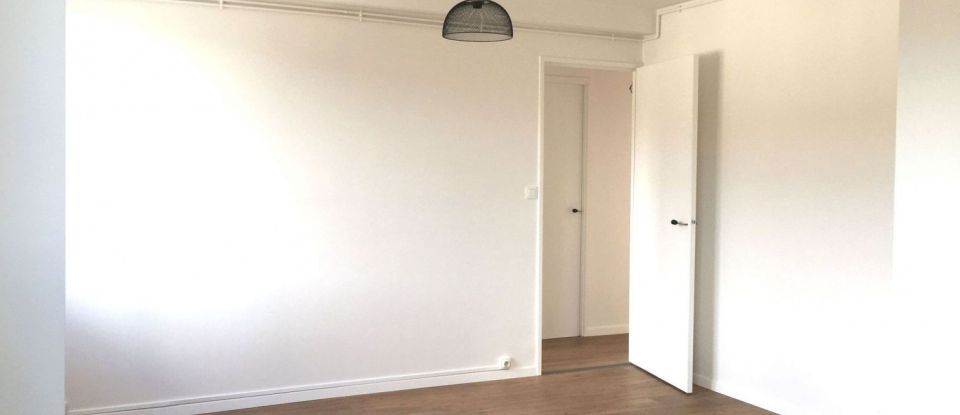 Apartment 4 rooms of 75 m² in Poitiers (86000)