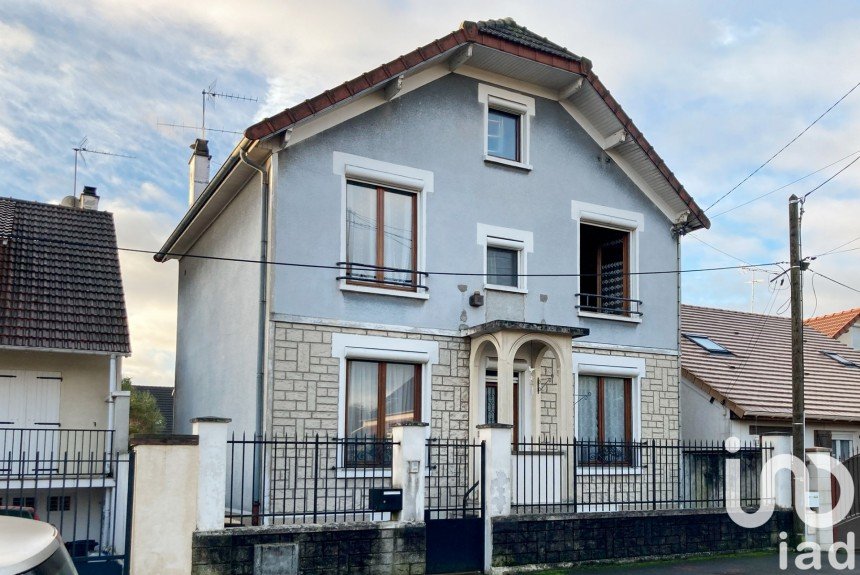 Maison traditionnelle 4 pièces de 95 m² à Gagny (93220)