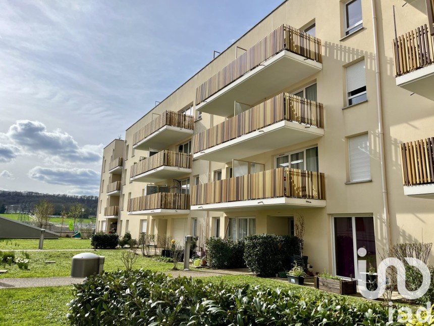 Appartement 2 pièces de 44 m² à Jouy-le-Moutier (95280)