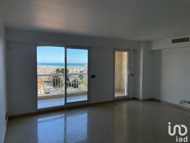 Apartment 3 rooms of 64 m² in Nice (06000)