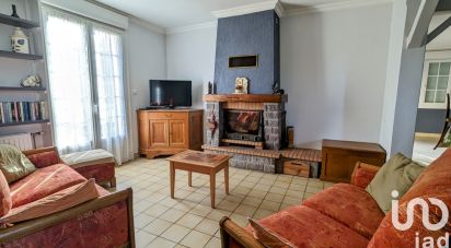 Traditional house 6 rooms of 124 m² in Sixt-sur-Aff (35550)