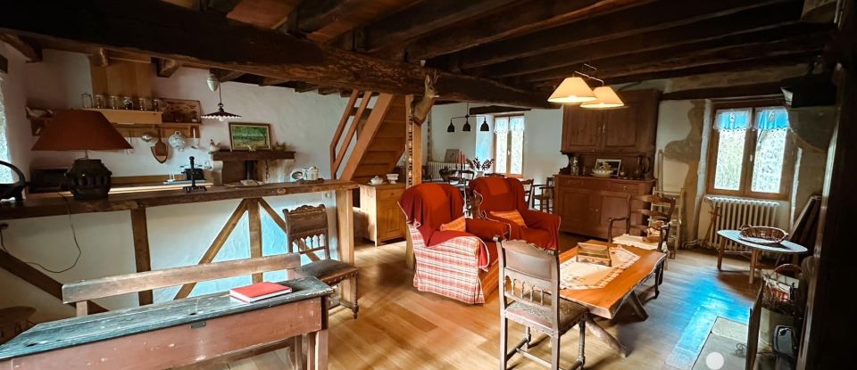 Maison de campagne 4 pièces de 118 m² à Peyrat-le-Château (87470)