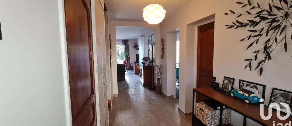 House 6 rooms of 135 m² in Taverny (95150)