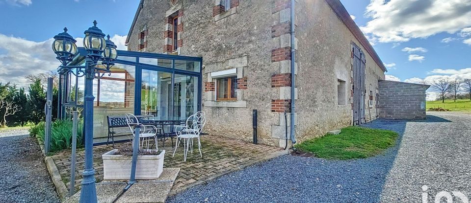 Farm 7 rooms of 248 m² in Chemilly (03210)