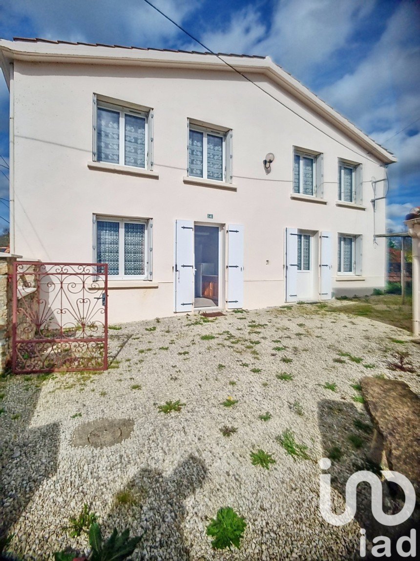 Vente Maison 104m² 6 Pièces à Fougeré (85480) - Iad France