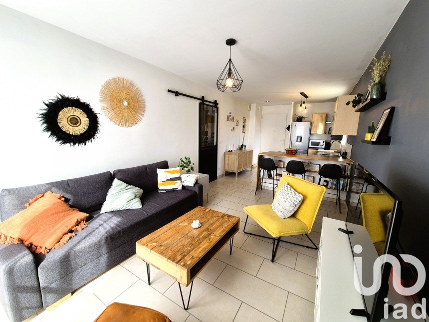 Apartment 3 rooms of 49 m² in Cesson (77240)