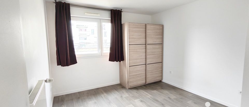 Apartment 3 rooms of 70 m² in Rennes (35000)