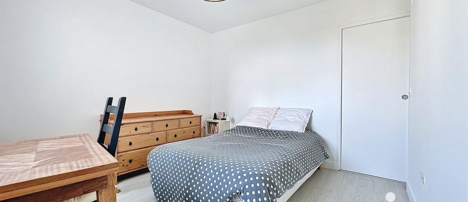 Apartment 4 rooms of 70 m² in Saint-Maur-des-Fossés (94100)