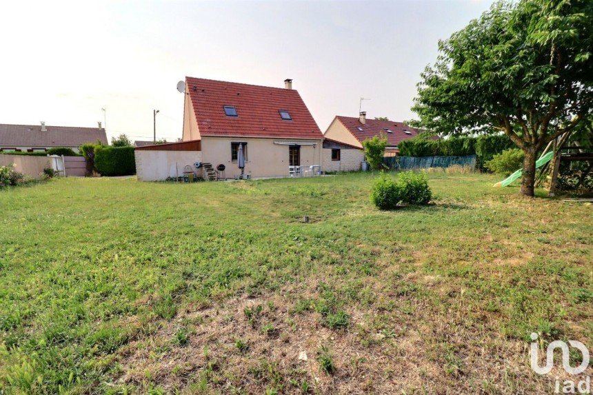 House 7 rooms of 140 m² in Vierville (28700)