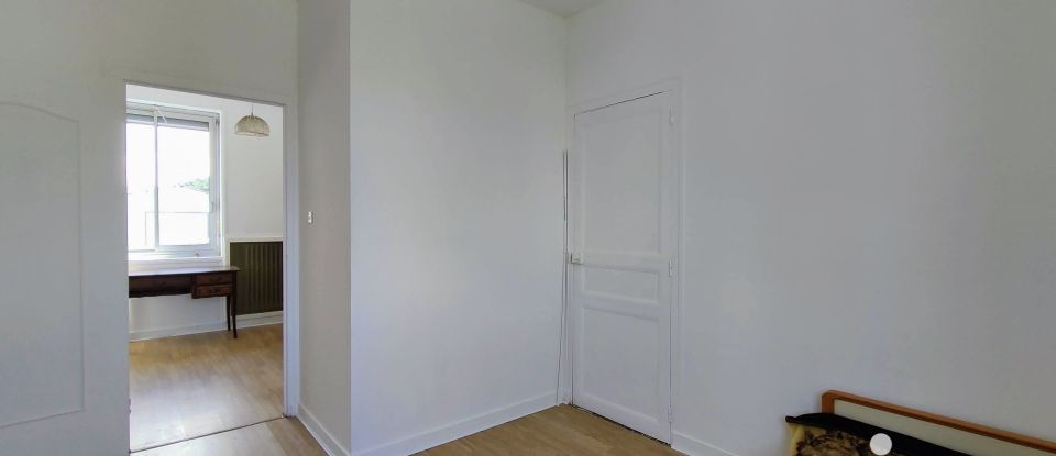 Town house 4 rooms of 85 m² in Nantes (44100)