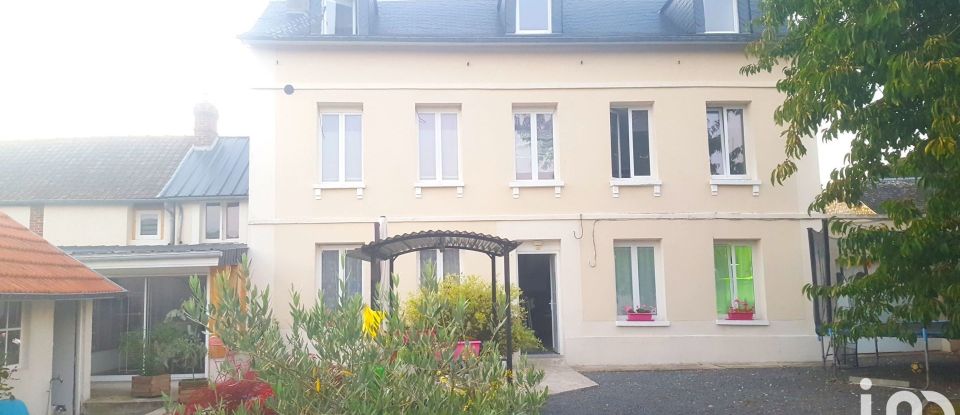 Maison 10 pièces de 210 m² à Romilly-sur-Andelle (27610)