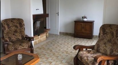 House 4 rooms of 70 m² in Gacé (61230)