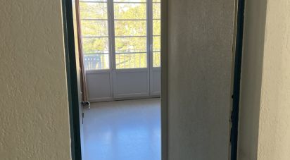 Appartement 1 pièce de 21 m² à Gréoux-les-Bains (04800)