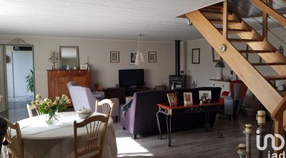 House 8 rooms of 240 m² in Sainte-Soulle (17220)