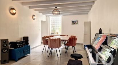 House 6 rooms of 136 m² in Val-du-Layon (49190)