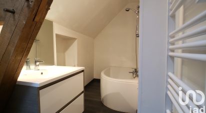 Village house 4 rooms of 108 m² in Montfort-le-Gesnois (72450)