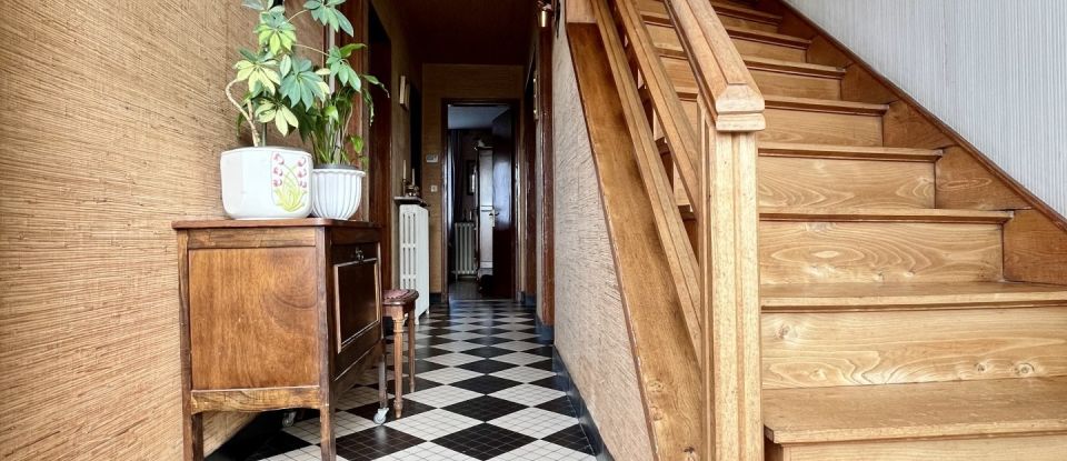 Maison traditionnelle 5 pièces de 100 m² à Port-Jérôme-sur-Seine (76330)