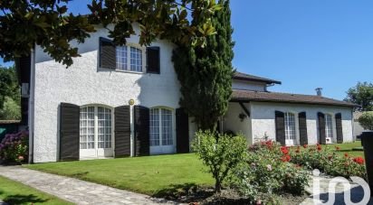 Traditional house 10 rooms of 289 m² in Mérignac (33700)