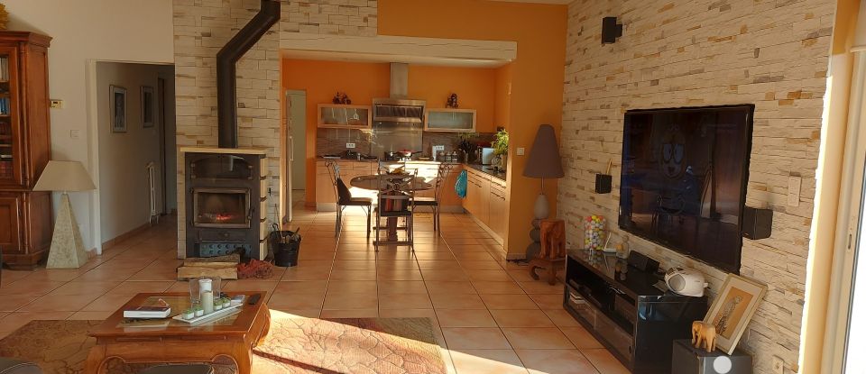 House 6 rooms of 203 m² in Lanton (33138)