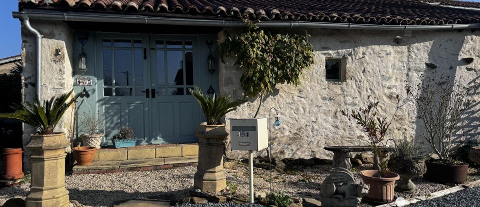 House 8 rooms of 200 m² in Vouvant (85120)