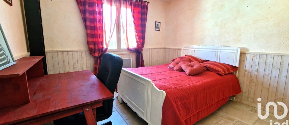 Traditional house 6 rooms of 154 m² in Le Beausset (83330)