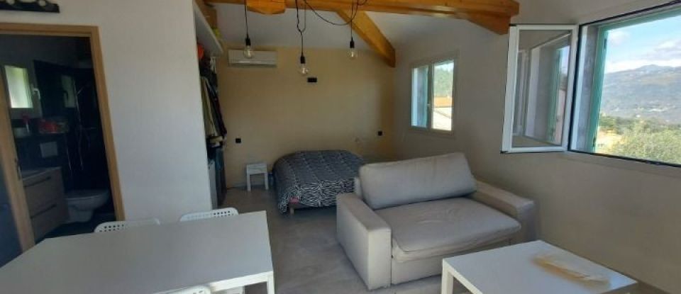 House 4 rooms of 140 m² in Châteauneuf-Villevieille (06390)