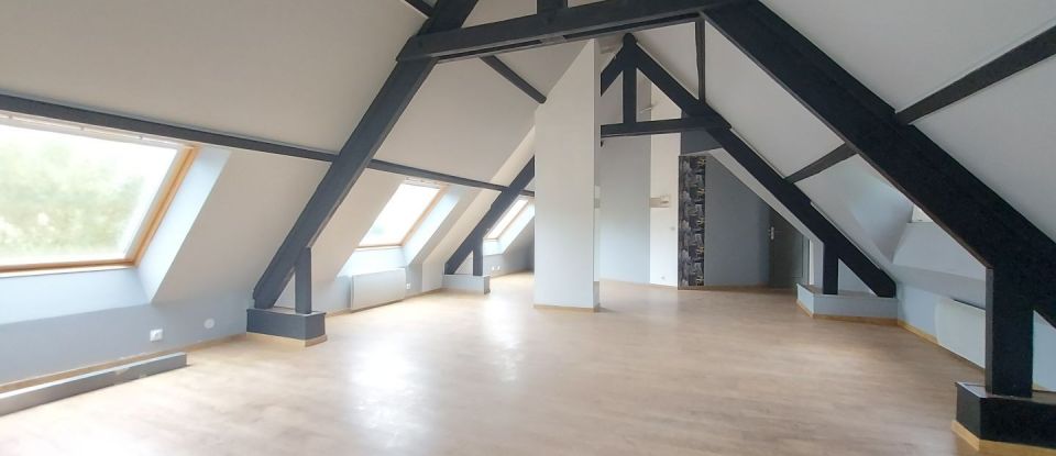 House 8 rooms of 260 m² in Saint-Sauveur-sur-École (77930)