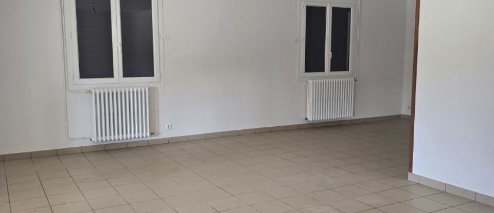 House 4 rooms of 121 m² in Saint-Nexans (24520)