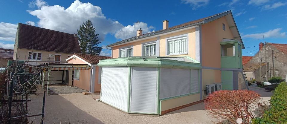 Maison traditionnelle 6 pièces de 190 m² à Auxonne (21130)