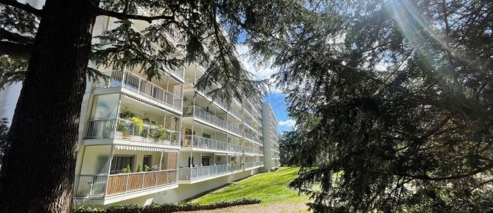 Appartement 4 pièces de 100 m² à Écully (69130)