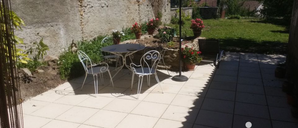 Town house 5 rooms of 140 m² in Laurière (87370)