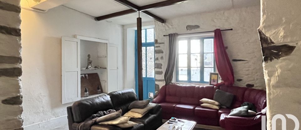 Town house 6 rooms of 171 m² in Oloron-Sainte-Marie (64400)