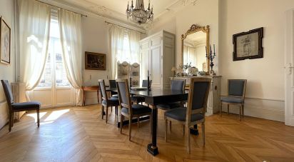 Appartement 5 pièces de 142 m² à Bordeaux (33300)