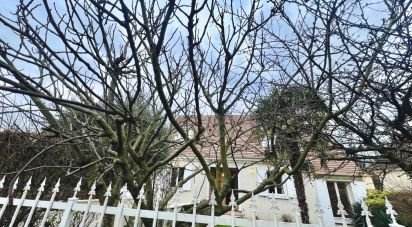 House 8 rooms of 142 m² in Montigny-lès-Cormeilles (95370)