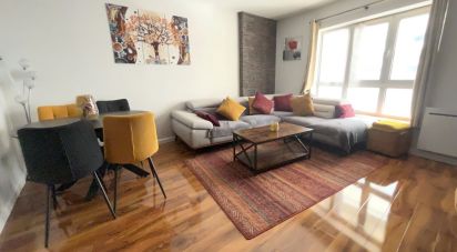 Apartment 3 rooms of 70 m² in Courbevoie (92400)