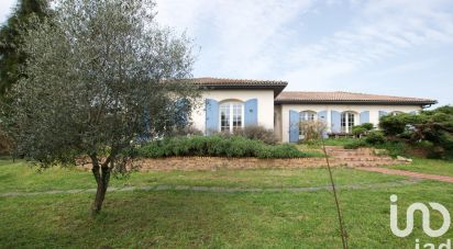 Traditional house 6 rooms of 251 m² in Le Taillan-Médoc (33320)