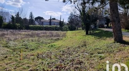 Land of 1,956 m² in Aouste-sur-Sye (26400)