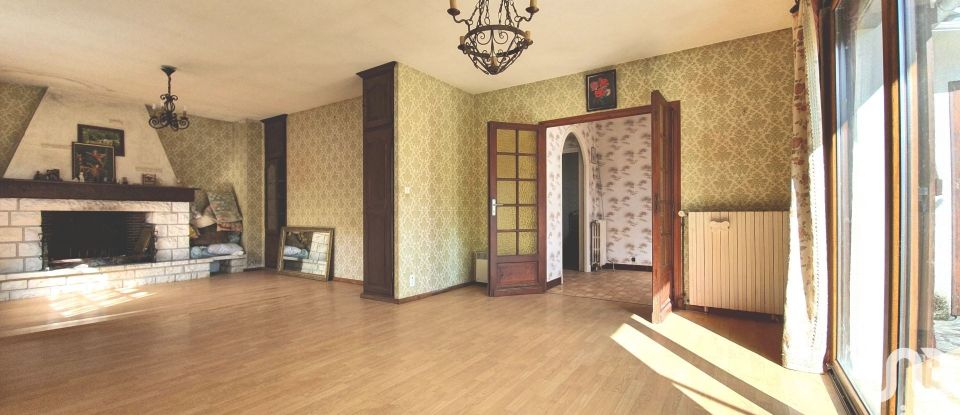 Maison 6 pièces de 114 m² à Albussac (19380)