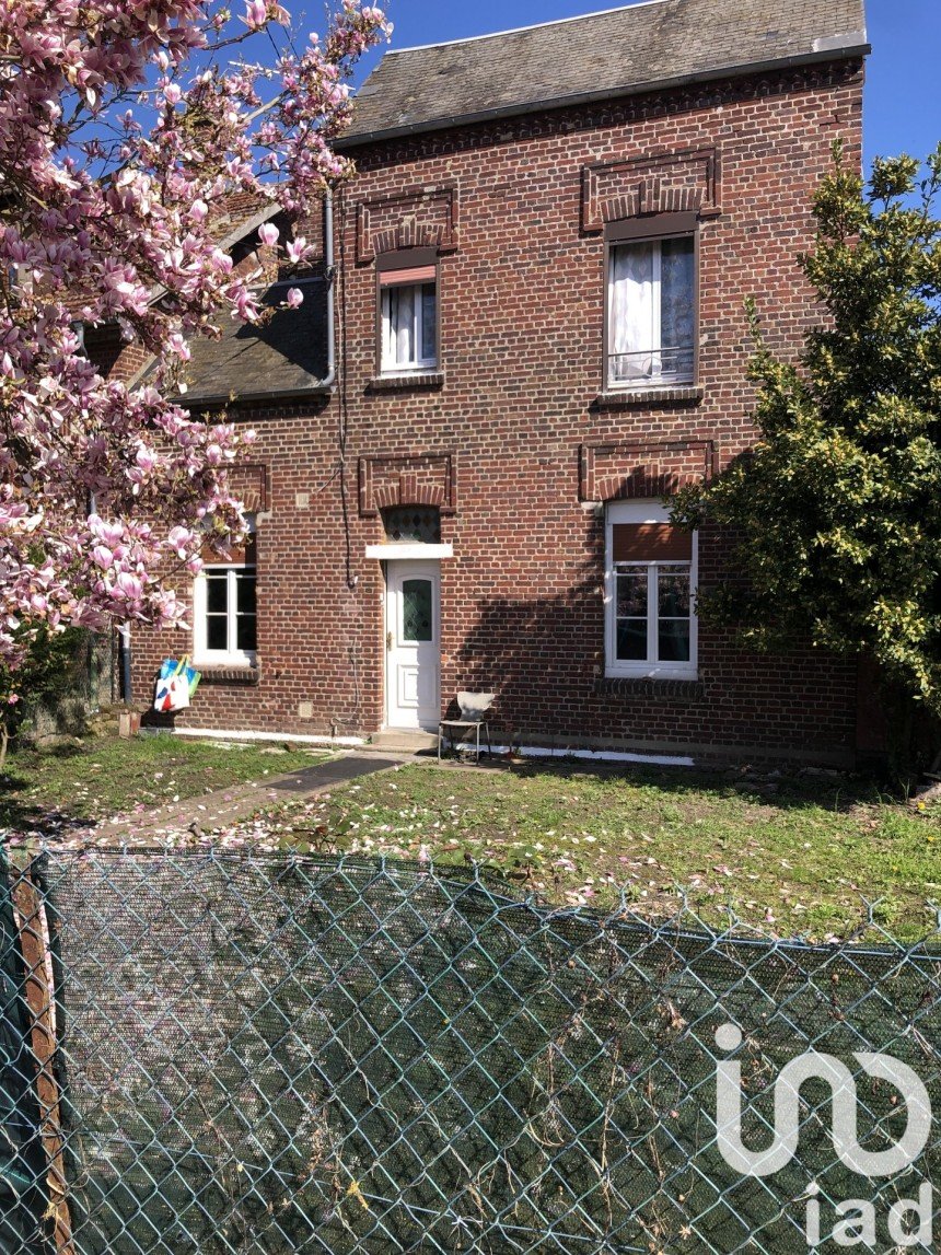 Town house 4 rooms of 70 m² in Noyon (60400)