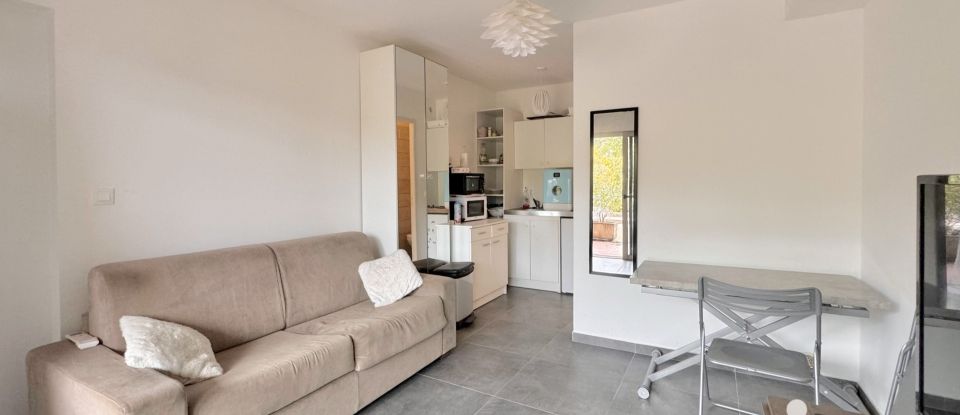 Apartment 3 rooms of 56 m² in Mandelieu-la-Napoule (06210)