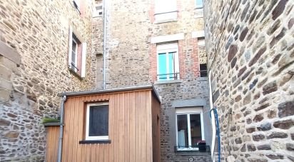 Appartement 5 pièces de 52 m² à Fougères (35300)