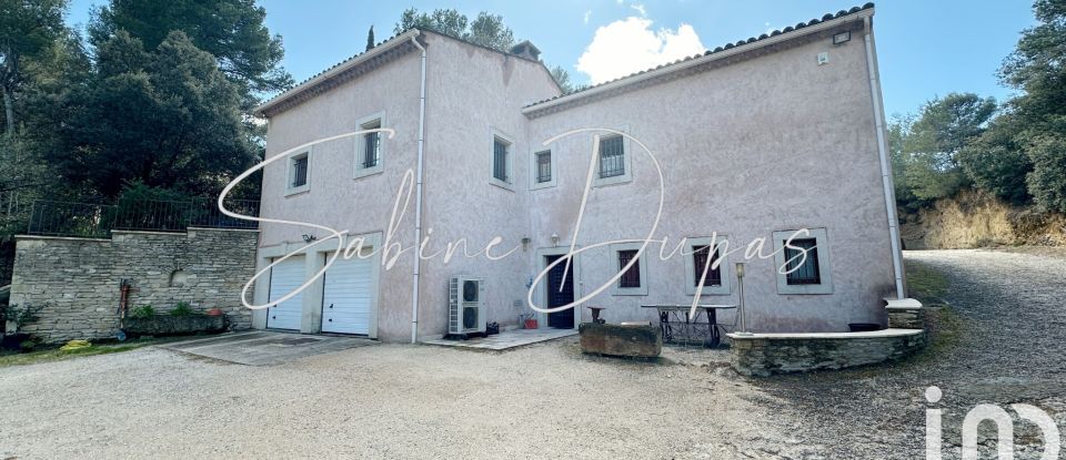 House 7 rooms of 165 m² in Taillades (84300)