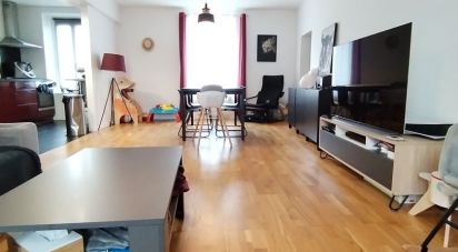 Apartment 4 rooms of 77 m² in Pussay (91740)