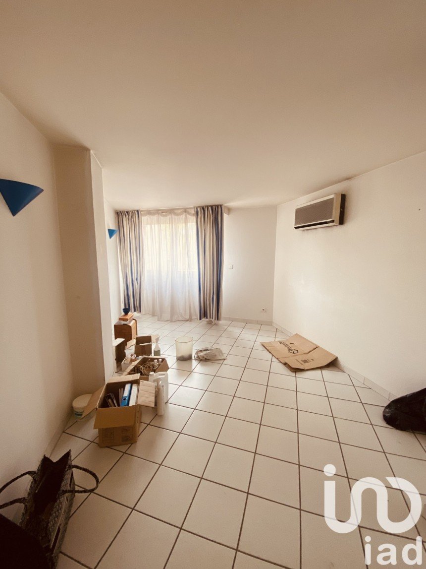 Appartement 4 pièces de 68 m² à Nîmes (30900)