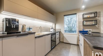 Apartment 3 rooms of 69 m² in Châtenay-Malabry (92290)