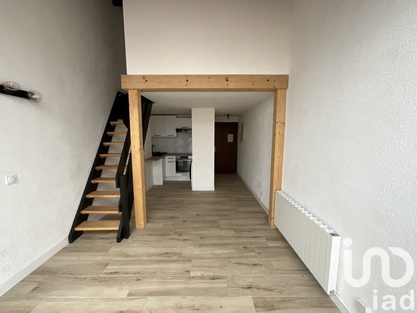 Apartment 2 rooms of 37 m² in Meschers-sur-Gironde (17132)
