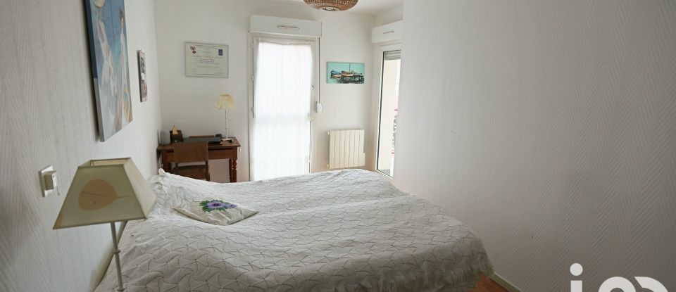 Apartment 3 rooms of 71 m² in Rezé (44400)
