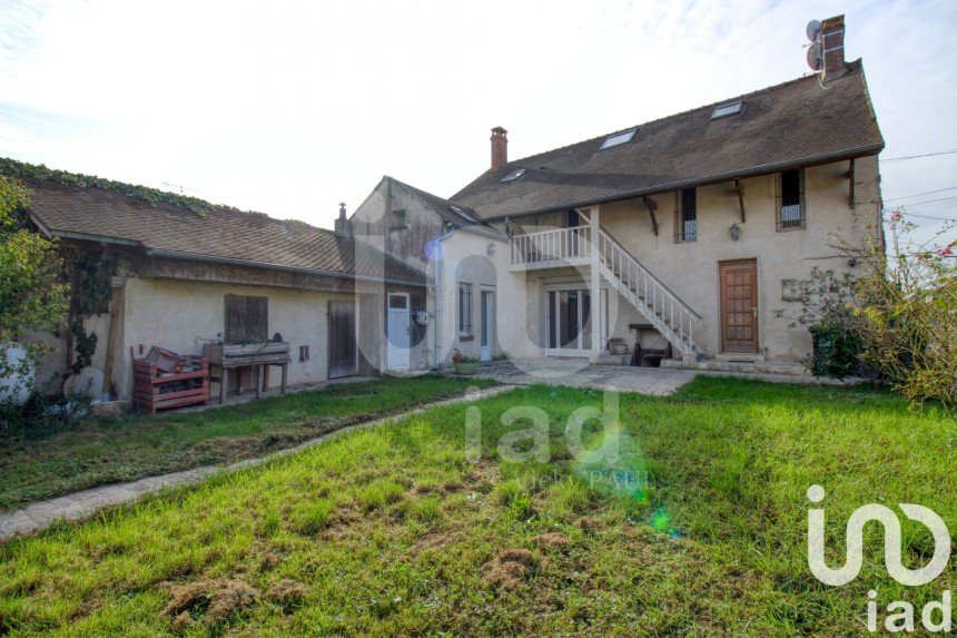 House 5 rooms of 184 m² in Audeville (45300)