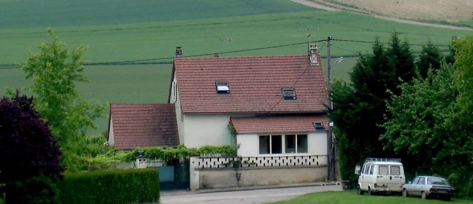 Maison de village 7 pièces de 86 m² à Villiers-les-Hauts (89160)