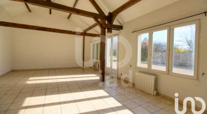 House 11 rooms of 286 m² in Neuville-aux-Bois (45170)